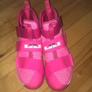 Pink Lebron soldier 10